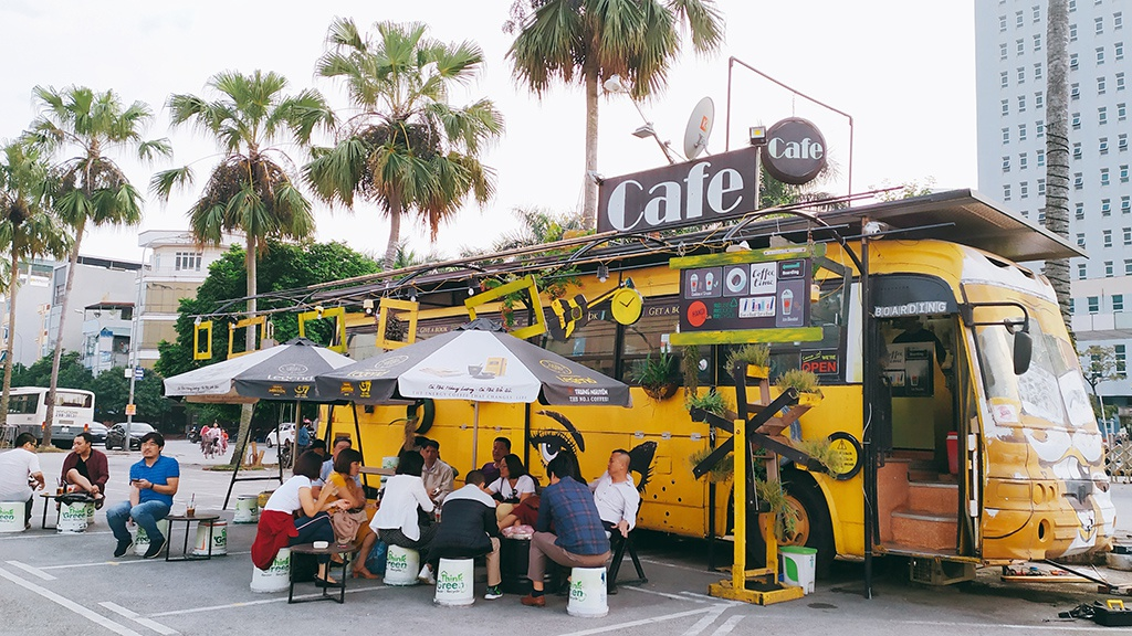 Top 5: BUS Cafe